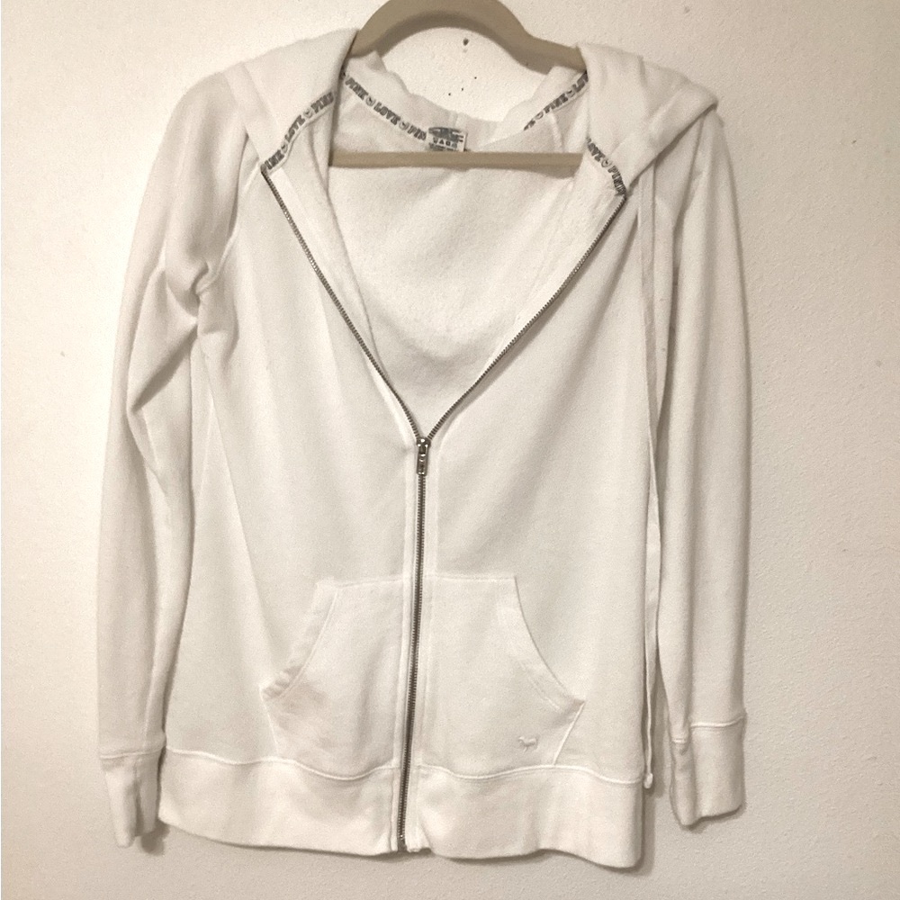 Victoria’s Secret PINK NWOT white hooded zipper jacket. P2P 19” Length 24” XS